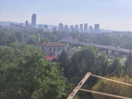 Subayevlerinde 3+1 Cadde Yakını Bağımsız Orta Katta Metroya Yürüme Mesafesinde