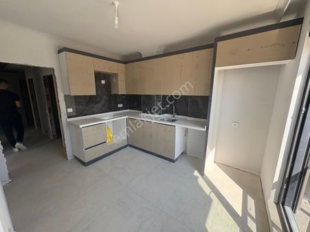 Yeni Mahallede Sıfır Cadde Üstü 2+1 Her Şeyi Ayrı Katta