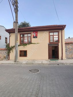 Nasreddin Emlaktan Belediye Parkı Üstü Satılık Müstakil