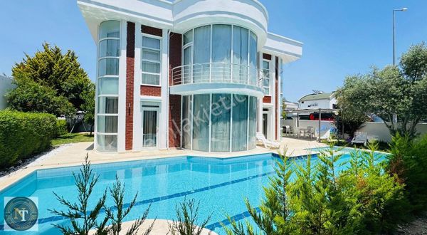 Kiralık 4+1 Özel Havuzlu Villa