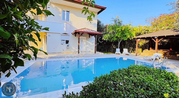 Kiralık 3+1 Özel Havuzlu Villa