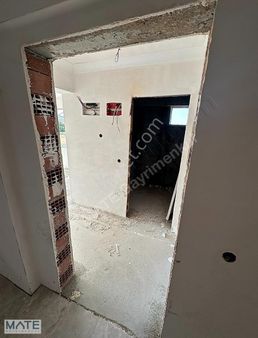 Tosunlar İnşaat Yeni Mah. Sıfır Arakat 50 M2 D.gaz Site İçi 1+1