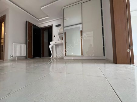 Akçay Köşemde Tek Yetkili 2+1 Doğlagaz Asansörlü Satılık Daire