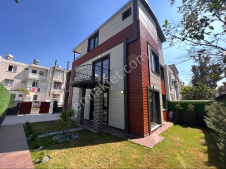 Türkmenbaşına Yürüme Mesafe. Özel Mimari Tasarımlı 4+1 Teipleks