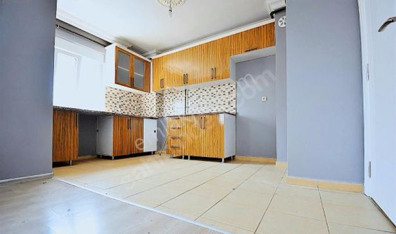 İşte Fırsat...! Doğalgaz Kombili, Asansörlü, Güney Cephe, 2+1 Arakat