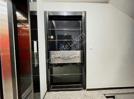 Lütfü Kırdar Şehir Hstn Karşısı Ebeveyn Banyolu 3+1 Geniş Daire