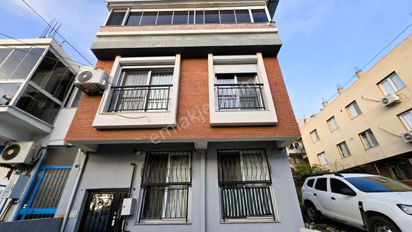 Buca Adatepe'de D.e.ü. Yakını Yüksek Getirili, Eşyalı 1+1 Daire!