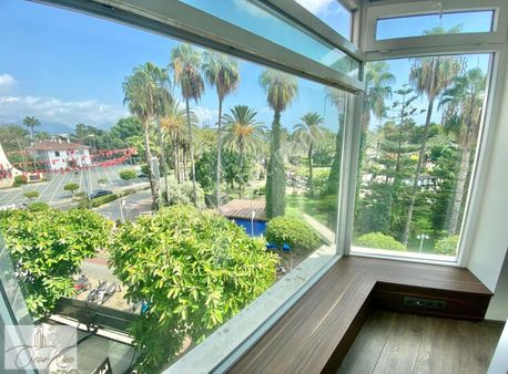 Alanya Merkezde Eski Belediye Karşısı Denize Sıfır Kiralık Ofis