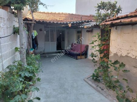 Akhisar Zeytinliova Da Satılık Arsa Fiyatına 120 M2 3+1 Ev 615.000 Tl