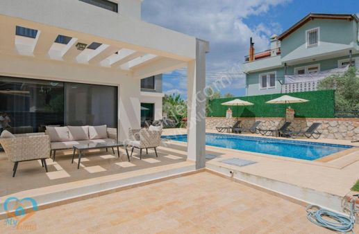 Mykonut'tan Yeşilüzümlü'de4+1 Eşyalı Müstakil Lüks Kiralık Villa