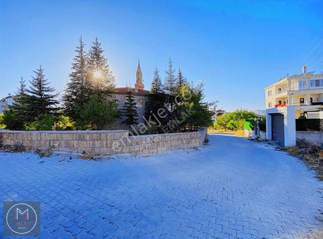 Hacılar Meydana 600 Metre Mesafede Armutluk'ta Ruhsatlı Arsa