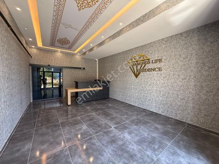 Delux'den Cadde Üzeri Kiralık Sıfır Residence 1+1 Ofis