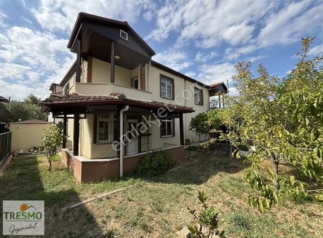 Yeniköy Merkezde Site İçerisinde Kiralık Dubleks Villa