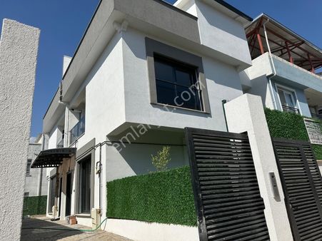 Menderes Turyap'tan Barbaros Mh. Satılık 3+1 Dublex Villa