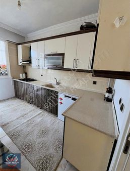 Valleyden Kazımiye'de Metrokent Sitesinde Araç Takaslı 3+1 Daire