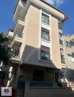 Buca Uçan Yol Kavşağında 3+1 3 Cepheli Satılık Daire