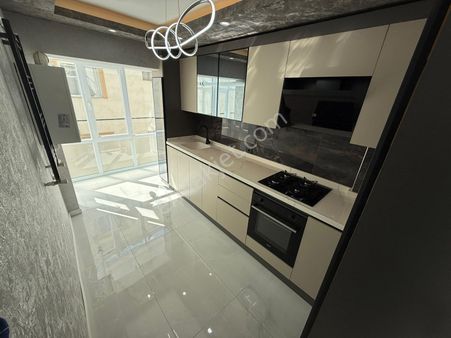 Hayal'den Mareşal Çakmak Mh'de Full+full Yapılı Geniş Ara Katta 3+1 Fırsat Daire*