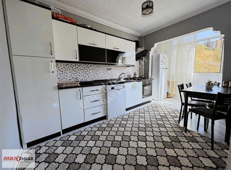 Sahillere Ve E5 Yakın Geniş 140m2 Satılık 2+1 Arsa Tapulu Daire