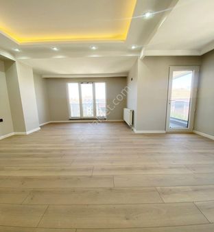 Avcılar Merkez De 5+2 Dublex Sıfır Ferah Satılık Daire