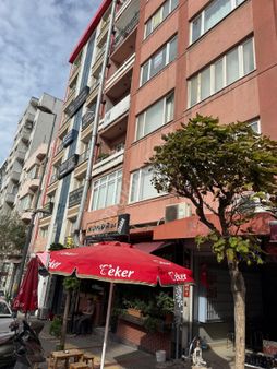 Bandırma Zen Emlaktan Şehir Merkezinde Full Tadilatlı Kiralık 2+1 Daire