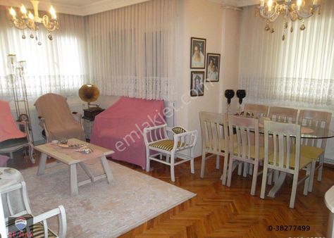 Karataşda Bakımlı Boş 3+1 Satılık Daıre