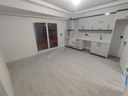 Davutlar Merkezde Satılık 1+1 Daire
