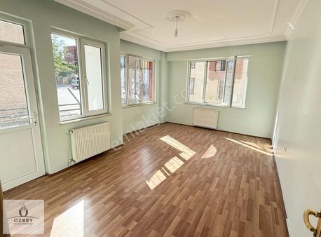 Özbey Emlatan Huzur Mh A.rıza Efendi Blv Yakını Satılık 3+1daire