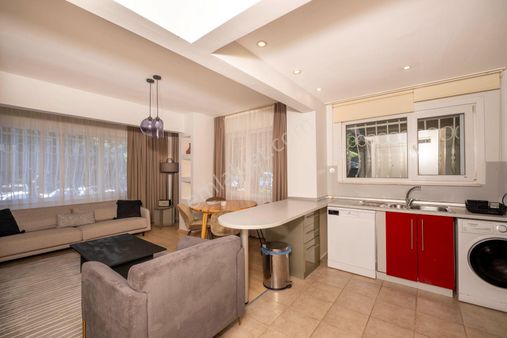 Akatlar'da Eşyalı 3+1 Kiralık Daire