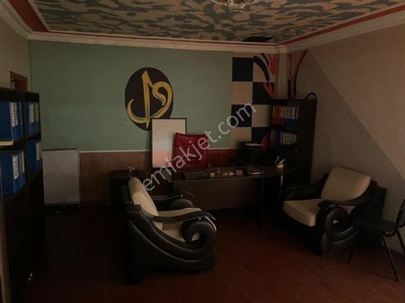 Karaağaçdibi Bulvarı Mustafa Baldan İşmerkezinde 1+1 Ofis