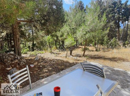 Pozantı Selçuk Emlaktan Gökbez Pınarbaşı Sitesinde Satılık Villa