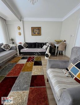 M.a.y Group'tan Beştelsiz'de Köşe Binada 15 Yıllık 2+1 Daire