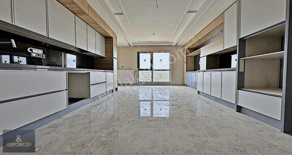 Manzaraya Açılan Kapınız! 5+1 Site İçi Prestijli Daire