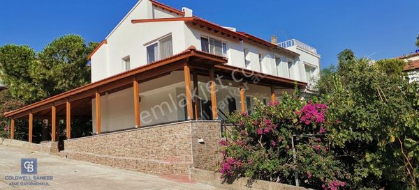 Urla İltur Sitesinde Fırsat Kiralık Müstakil Villa