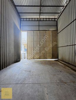 Metrekare Emlak'tan Sanayide Kiralık Dükkan Ve Depolar
