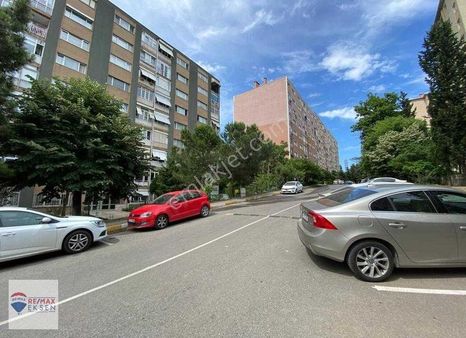 Ataşehir Acarlar Sitesinde Satılık 2+1 Daire