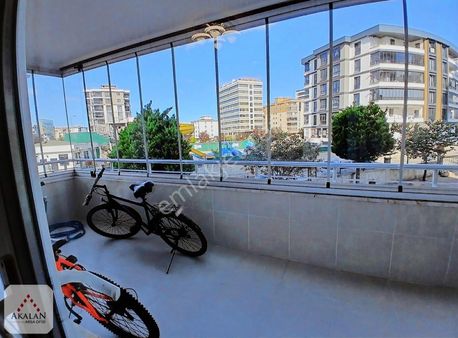 Atakent De Raylı Durağına Konum Full Eşyalı 2+1