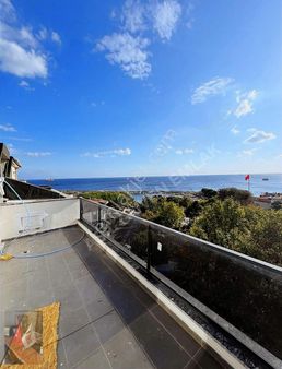 Ambarlı'da Deniz Manzaralı, Teraslı Kiralık Daire