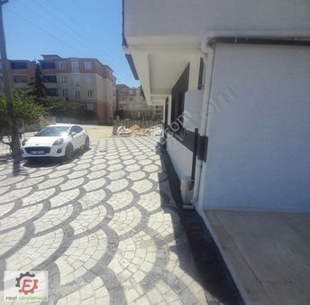 Fırat Emlaktan Konumu Kalitesi Cok İyi Geniş 2+1 Satılık