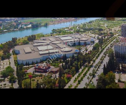 Galeria İş Merkezinde 2000 M2 İşyeri (sinema Bölümü)