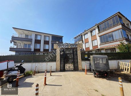 Sakarya Karasu'da 2+1 Havuzlu Site Eşyalı Satılık Fırsat Daire