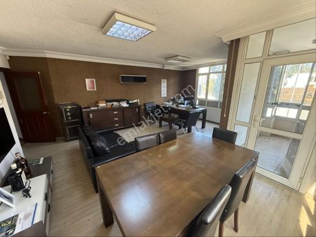 Sular’da 165 M2 3+1 Eşyalı Kiralık Ofis