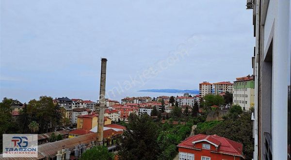 Şehir Ve Deniz Manzaralı Yeniden Dizayn Edilmiş Satılık Daire