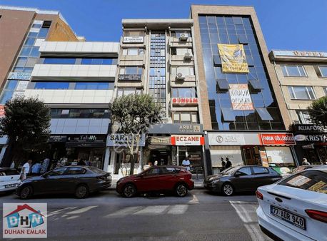 Duhan Emlak'tan Torunhan İş Merkezinde Asansörlü Ara Kat Ofis