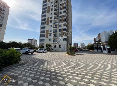 Metro'nun Karşısında 3.çevreyolu Üzerinde Ultra Lüks 4+1