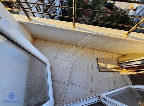 Ｐｕｓｕｌａ'ｄａｎ Cadde Üzerinde Önü Açık Masrafsız Geniş 3+1 Kiralık
