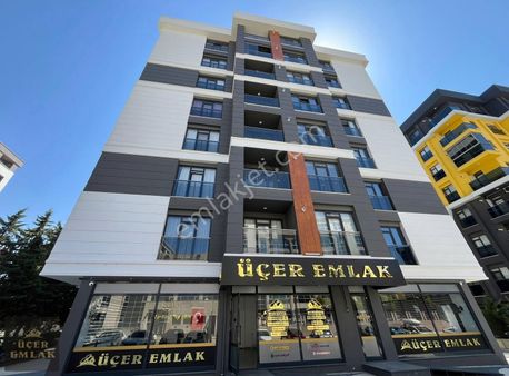 Üçer Emlak'tan Özen Style Ara Kat 1+1 Lüks Eşyalı Kiralık Daire