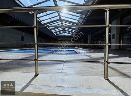 Ataşehir Trendist De Kiralık Kısa Kat Çift Camlı 4+1