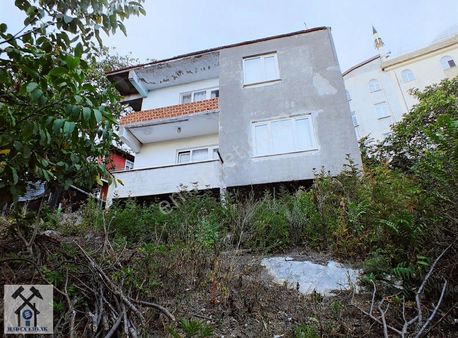 Satılık Doğa İle İç İçe, Geniş Bahçeli , Ferah Bir Müstakil Ev