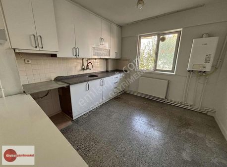 Mehmetçik Mah. 1.kat 2+1, 110 M² Kombili