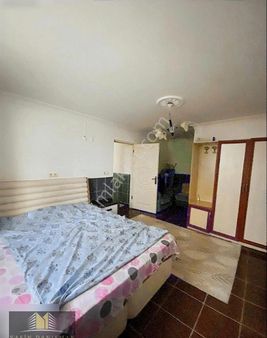 Finike İskele Mah. 2+1 Zemin Kat Daire Amerikan Mutfak